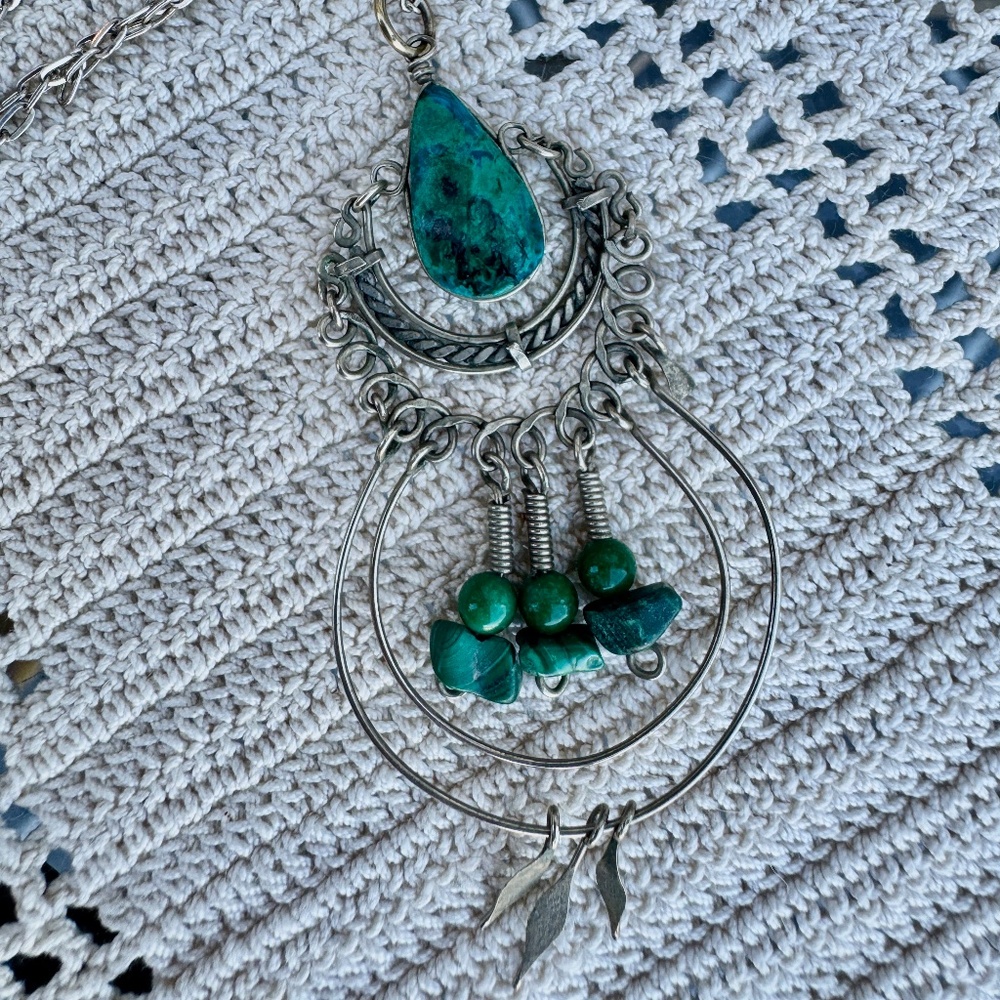 Delicate 𝅺Turquoise & Silver Tone Chain Necklace - Picture 7 of 7